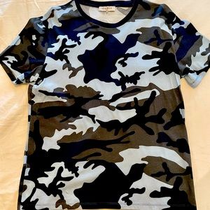men’s Sandro Paris blue camo t-shirt. Size medium